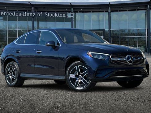 Certified 2024 Mercedes-Benz GLC 300 4MATIC image 2