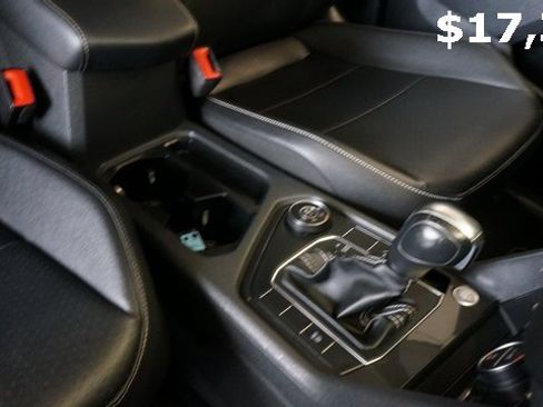 Certified 2021 Volkswagen Tiguan SE image 52