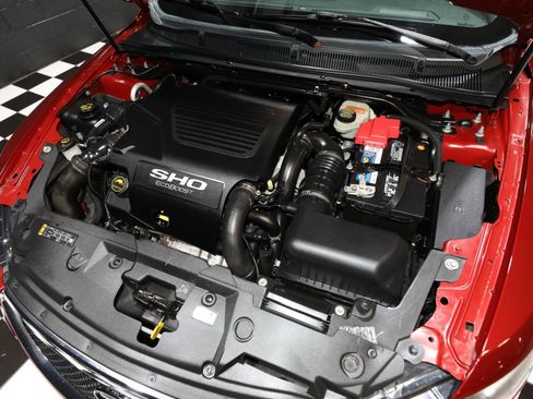 Used 2015 Ford Taurus SHO w/ Equipment Group 401A AWD/4WD image 2