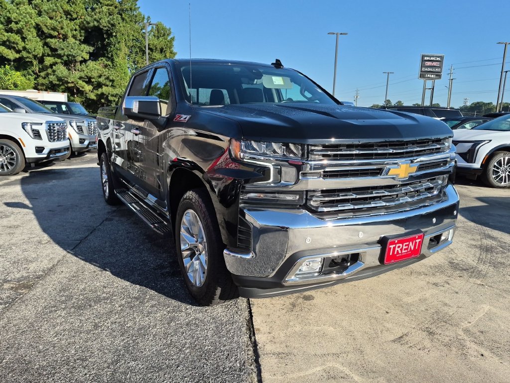 Used 2021 Chevrolet Silverado 1500 LTZ w/ LTZ Premium Package AWD/4WD image 5