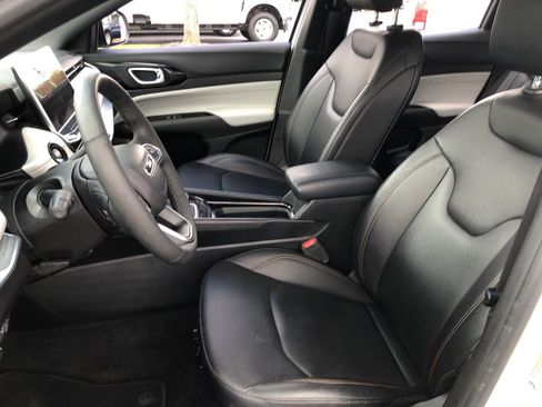 Used 2024 Jeep Compass Limited AWD/4WD image 18