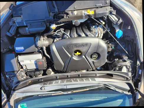 Used 2015 Hyundai Elantra SE w/ Option Group 02 FWD image 35