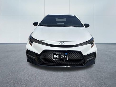 Used 2022 Toyota Corolla SE FWD image 2