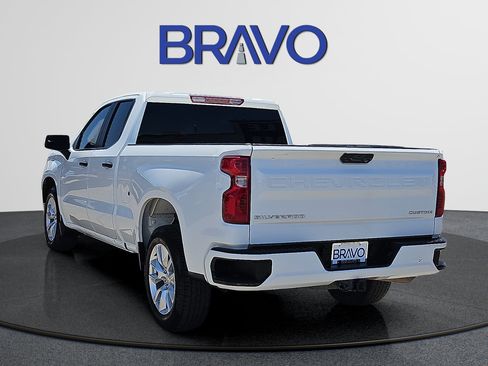 Used 2024 Chevrolet Silverado 1500 Custom RWD image 3
