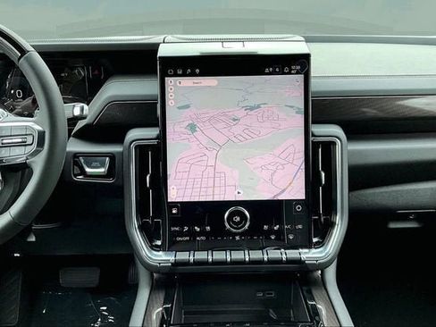 New 2026 GMC Yukon Elevation w/ Elevation Premium Package image 8