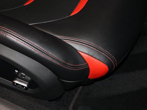 Certified 2018 Ferrari GTC4Lusso V12 image 36