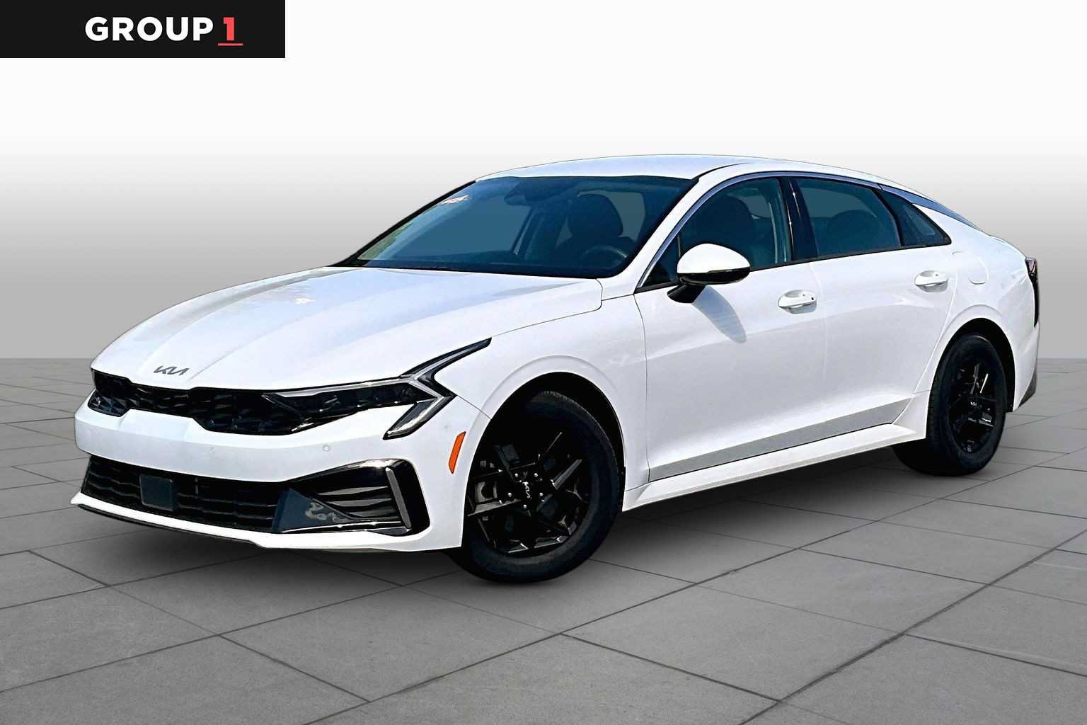 Used 2025 Kia K5 LXS FWD image 1