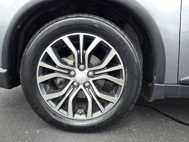 Used 2016 Mitsubishi Outlander GT AWD/4WD image 8