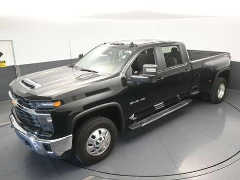 Used 2026 Chevrolet Silverado 3500 LT AWD/4WD image 51