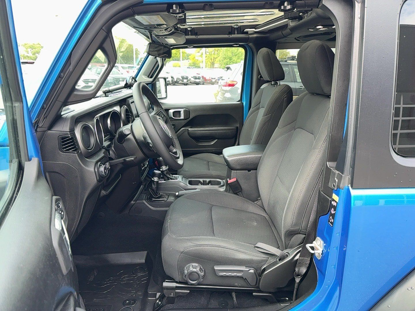 Used 2022 Jeep Wrangler Sport AWD/4WD image 15