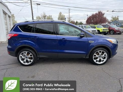 Used 2016 Ford Escape Titanium w/ Equipment Group 301A AWD/4WD image 4