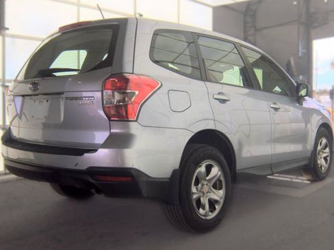 Used 2015 Subaru Forester 2.5i AWD/4WD image 5