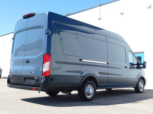 Used 2022 Ford Transit 250 148 High Roof Extended AWD w/ Parcel Delivery Package image 7