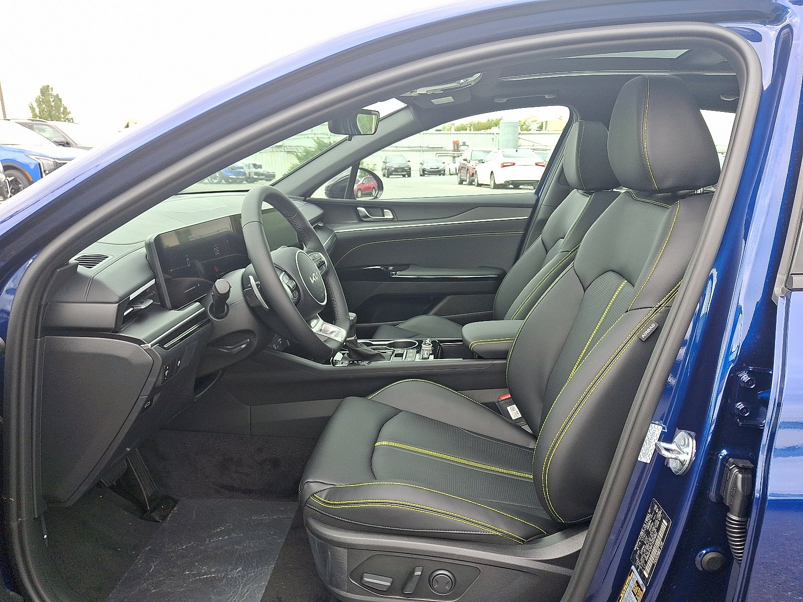 New 2026 Kia K5 GT FWD image 9