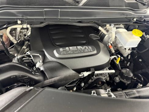 Used 2025 RAM 2500 Big Horn AWD/4WD image 31