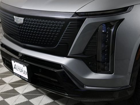 Used 2026 Cadillac Vistiq Sport image 42