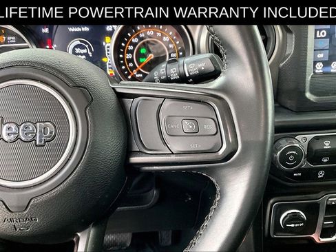 Used 2022 Jeep Wrangler Unlimited Sport image 27