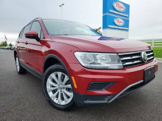 Used 2019 Volkswagen Tiguan S w/ Driver Assistance Package AWD/4WD image 14