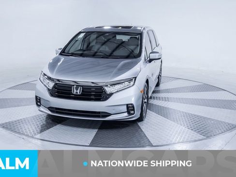 Used 2024 Honda Odyssey Touring image 2