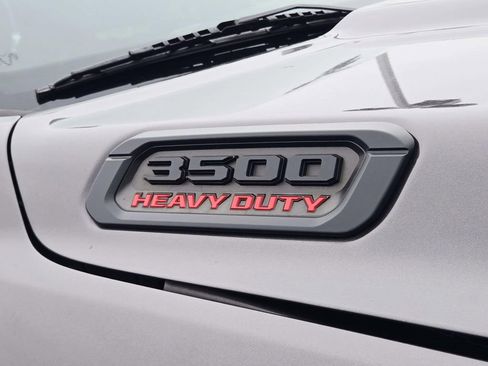 Used 2020 RAM 3500 Laramie w/ Night Edition image 21