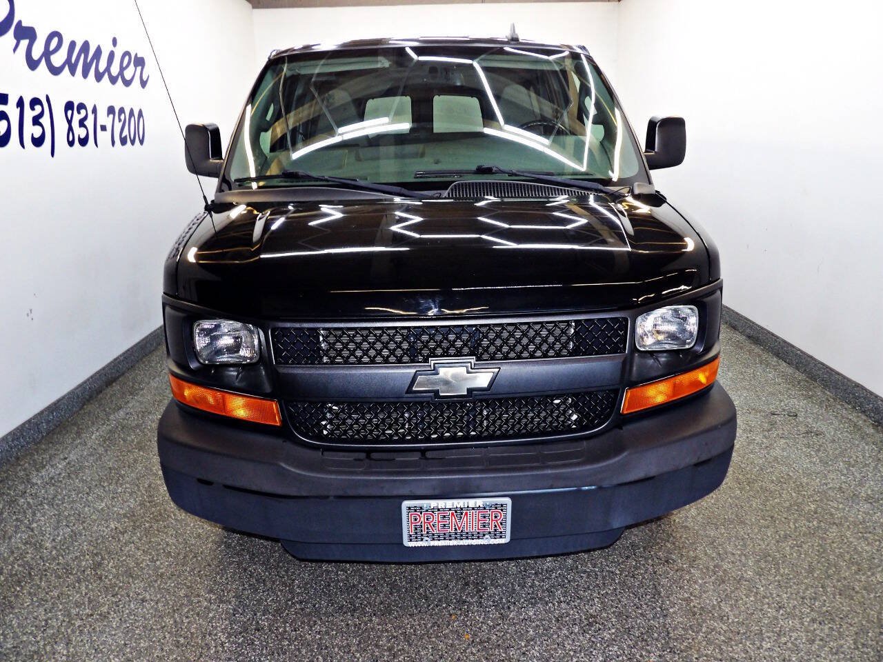 Used 2016 Chevrolet Express 2500 LS RWD image 2