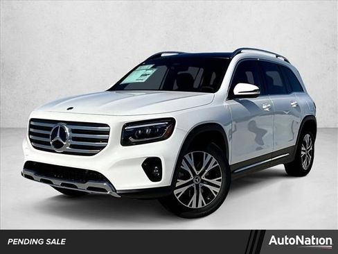 Used 2026 Mercedes-Benz GLB 250 image 1