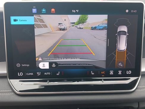 New 2025 Volkswagen Tiguan SE R-Line image 21