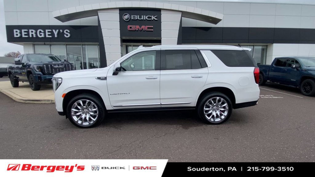 Used 2021 GMC Yukon Denali w/ Denali Premium Package AWD/4WD image 6