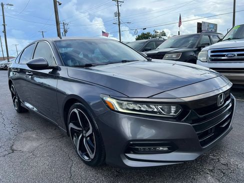Used 2018 Honda Accord Sport image 4