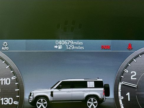 Used 2021 Land Rover Defender 110 S image 13