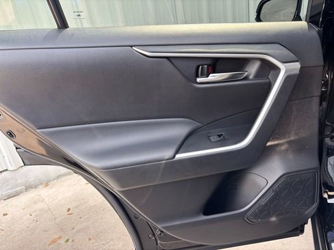 Used 2024 Toyota RAV4 XLE Premium image 28