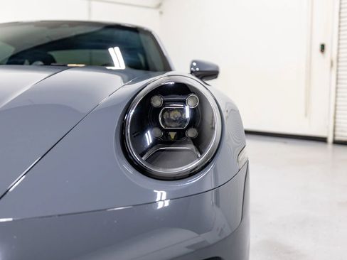 Used 2023 Porsche 911 Carrera image 8