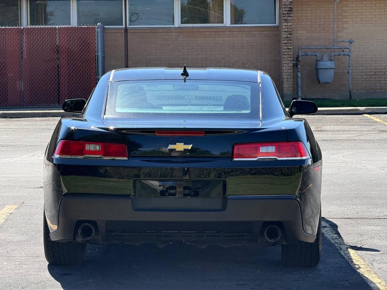 Used 2015 Chevrolet Camaro LS RWD image 4