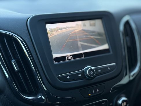 Used 2022 Chevrolet Equinox RS w/ LPO, Floor Liner Package image 16