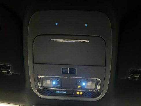 Used 2024 Ford F350 Lariat image 27