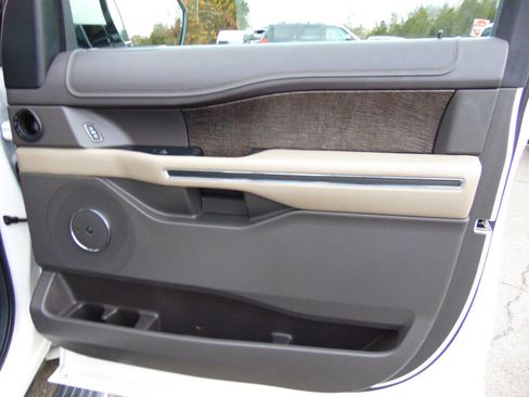 Used 2018 Ford Expedition Limited w/ Equipment Group 302A image 52