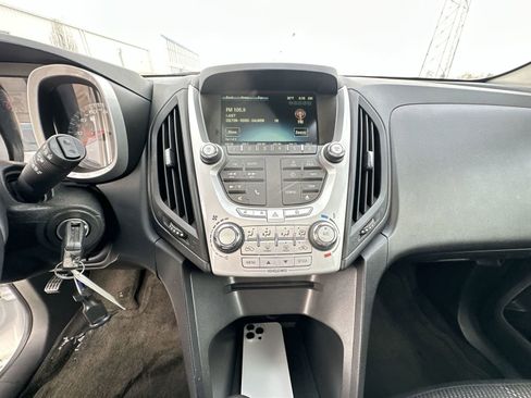 Used 2015 Chevrolet Equinox LT w/ Driver Convenience Package image 13