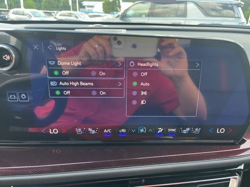 New 2026 Chevrolet Traverse RS w/ LPO, Floor Liner Package image 36