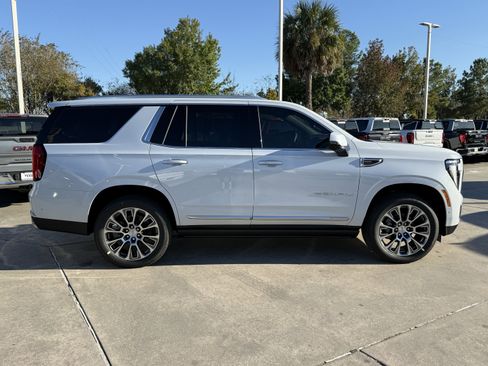New 2026 GMC Yukon Denali image 3