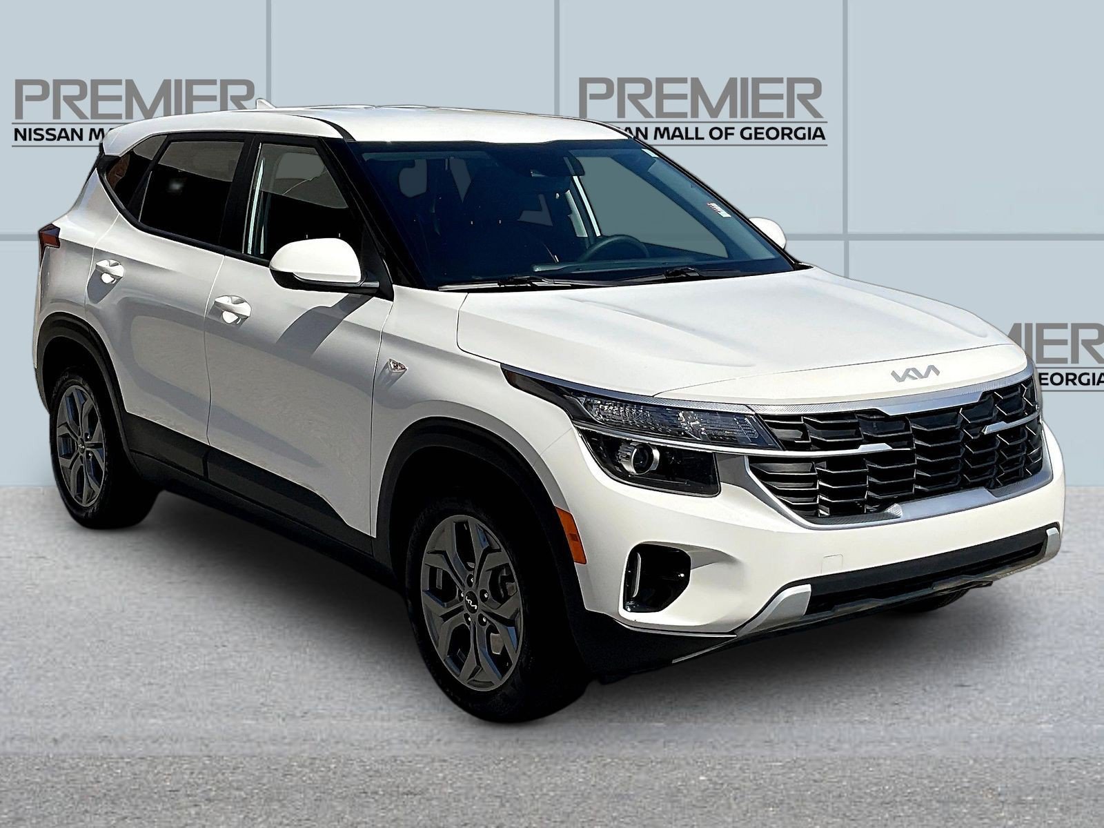 Used 2024 Kia Seltos LX AWD/4WD image 3