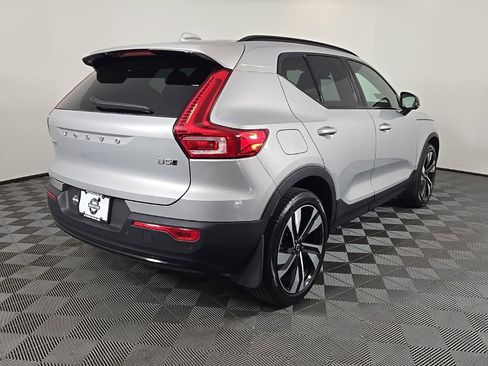 Used 2023 Volvo XC40 B5 Plus w/ Protection Package Premier image 10