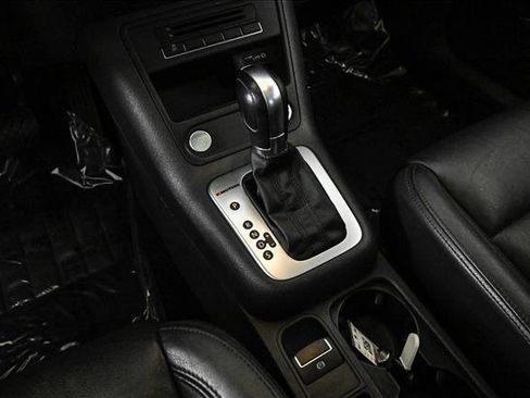 Used 2016 Volkswagen Tiguan SEL image 12