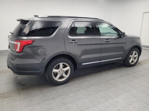 Used 2018 Ford Explorer XLT FWD image 10