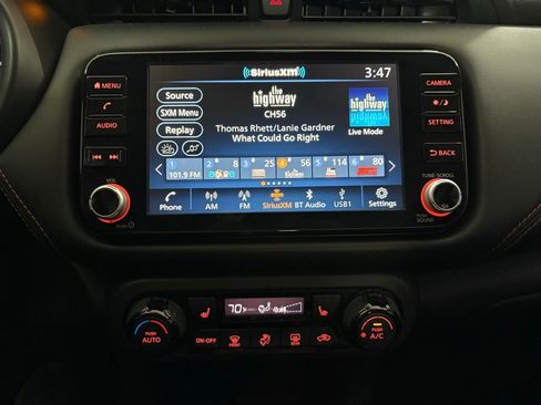 Used 2023 Nissan Kicks SR w/ SR Premium Package image 30