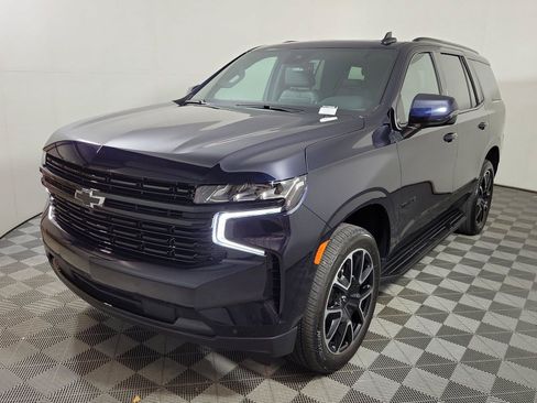 Used 2024 Chevrolet Tahoe RST w/ Luxury Package AWD/4WD image 3