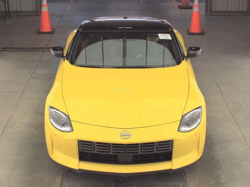 Used 2024 Nissan Z Performance w/ Floor Mat Package image 3