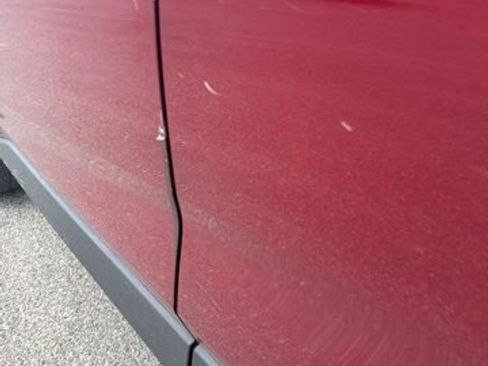 Used 2021 Toyota RAV4 XLE Premium FWD image 7