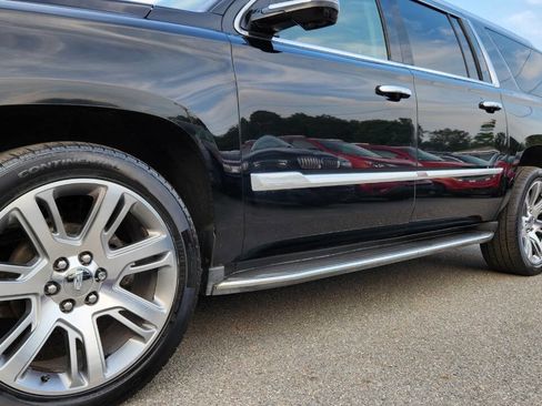 Used 2015 Cadillac Escalade ESV Luxury image 7