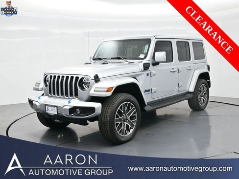 Used 2022 Jeep Wrangler Unlimited Sahara image 1