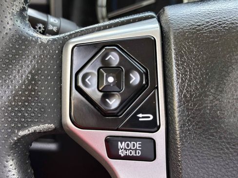 Certified 2016 Toyota 4Runner SR5 AWD/4WD image 19
